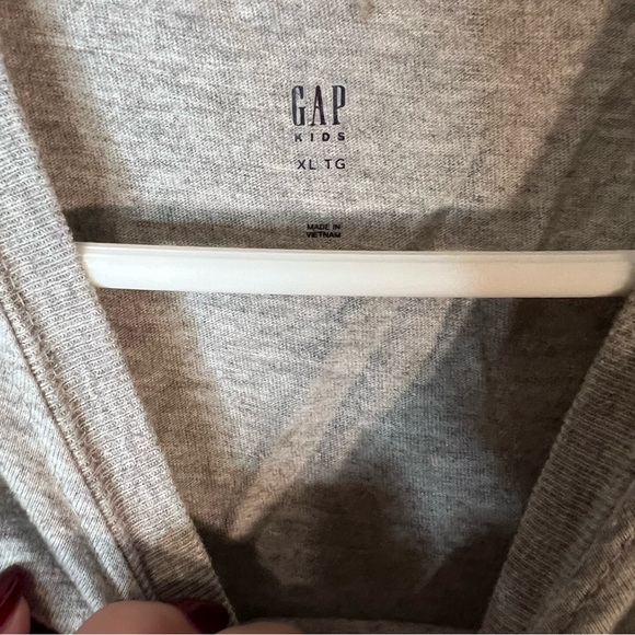 Gap T shirt - Picture 3 of 4